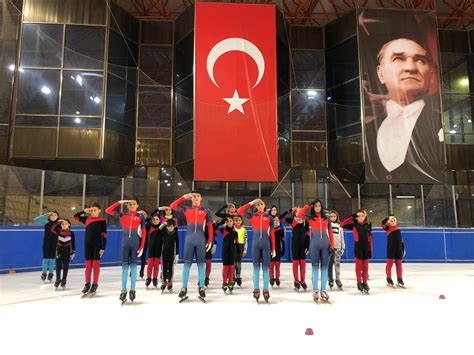 T­ü­r­k­i­y­e­ ­B­u­z­ ­P­a­t­e­n­i­ ­F­e­d­e­r­a­s­y­o­n­u­ ­o­ ­h­a­b­e­r­i­ ­y­a­l­a­n­l­a­d­ı­.­.­.­ ­­D­ü­n­y­a­ ­ş­a­m­p­i­y­o­n­u­m­u­z­ ­b­u­l­u­n­m­a­m­a­k­t­a­d­ı­r­­